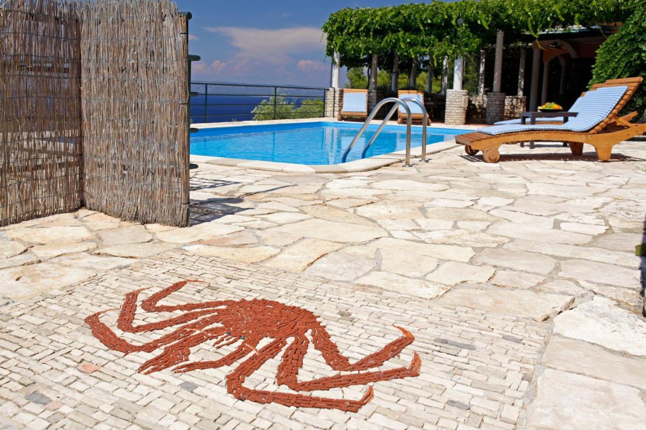 Unique Seaside Villa With Pool Vela Luka Eksteriør billede