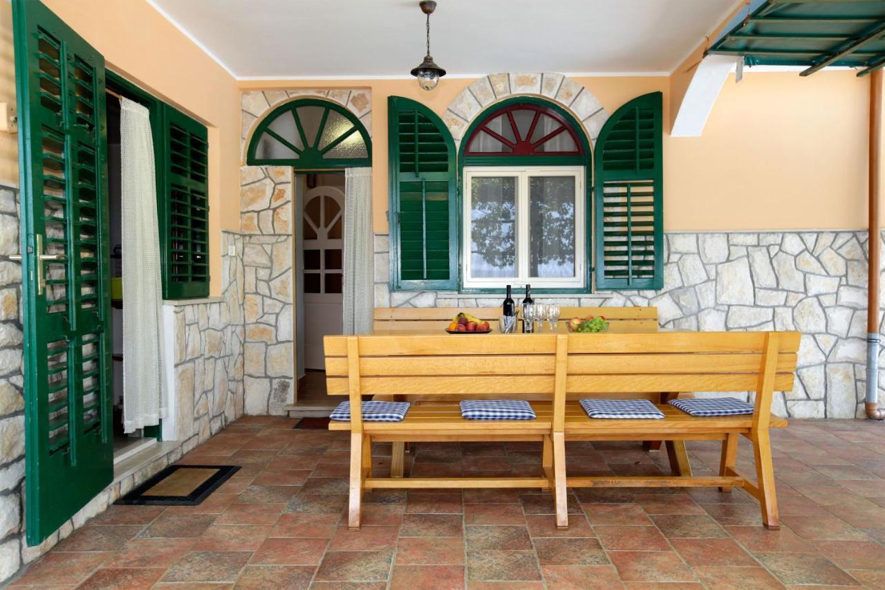 Unique Seaside Villa With Pool Vela Luka Eksteriør billede